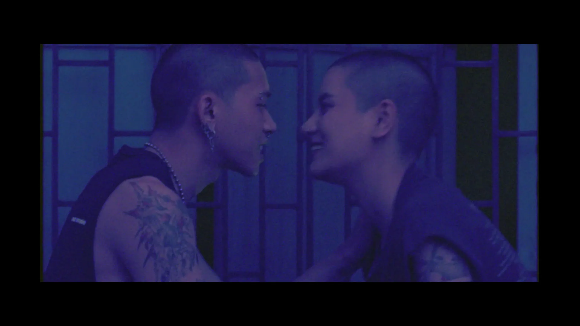 Luo Yang: Girls